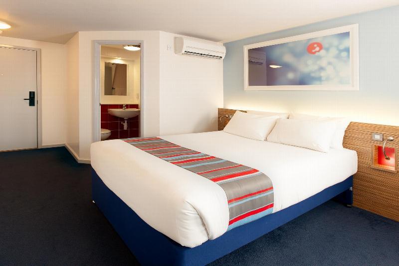 Travelodge Bedford Wyboston Екстер'єр фото